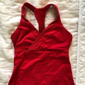 Lululemon athletica red workout tank top size 6